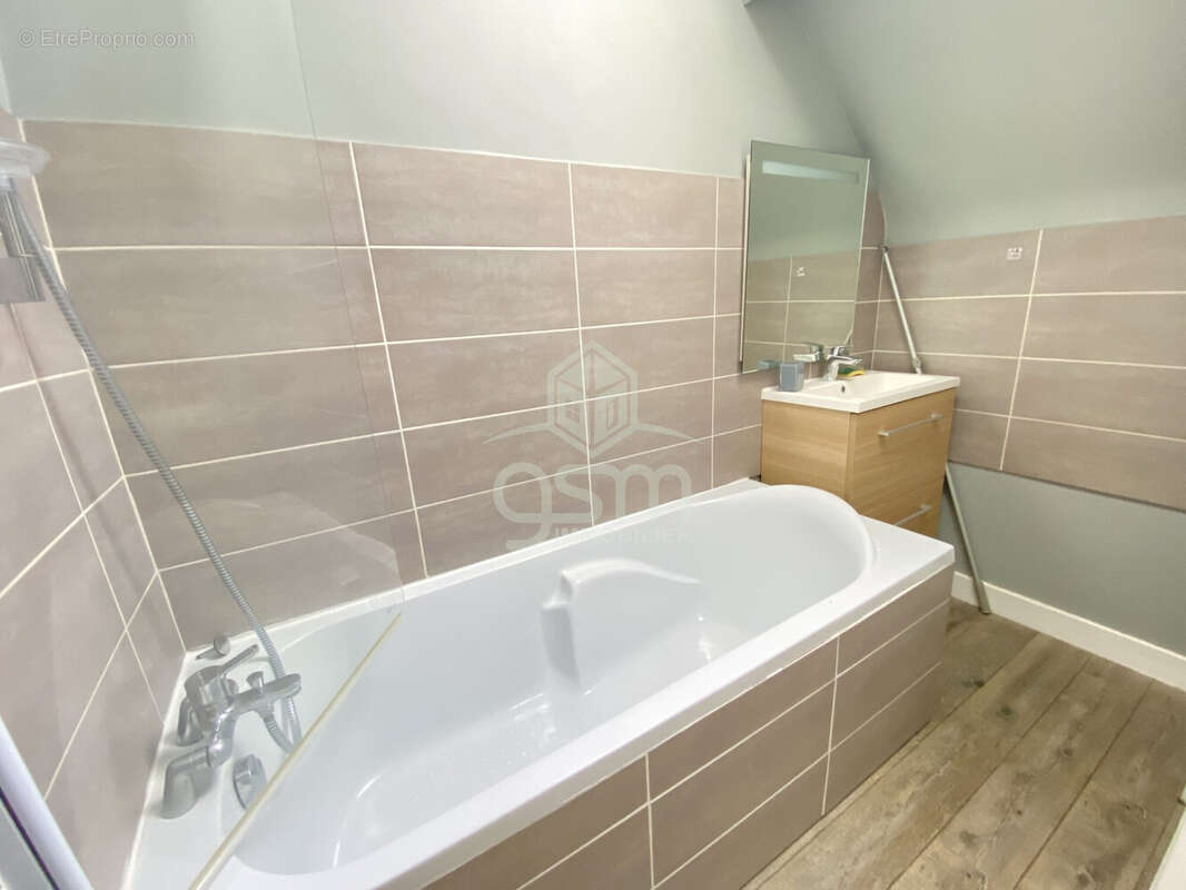 Appartement à SAINTE-MAURE-DE-TOURAINE
