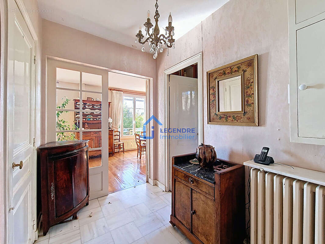 Maison à MONTIGNY-LES-CORMEILLES