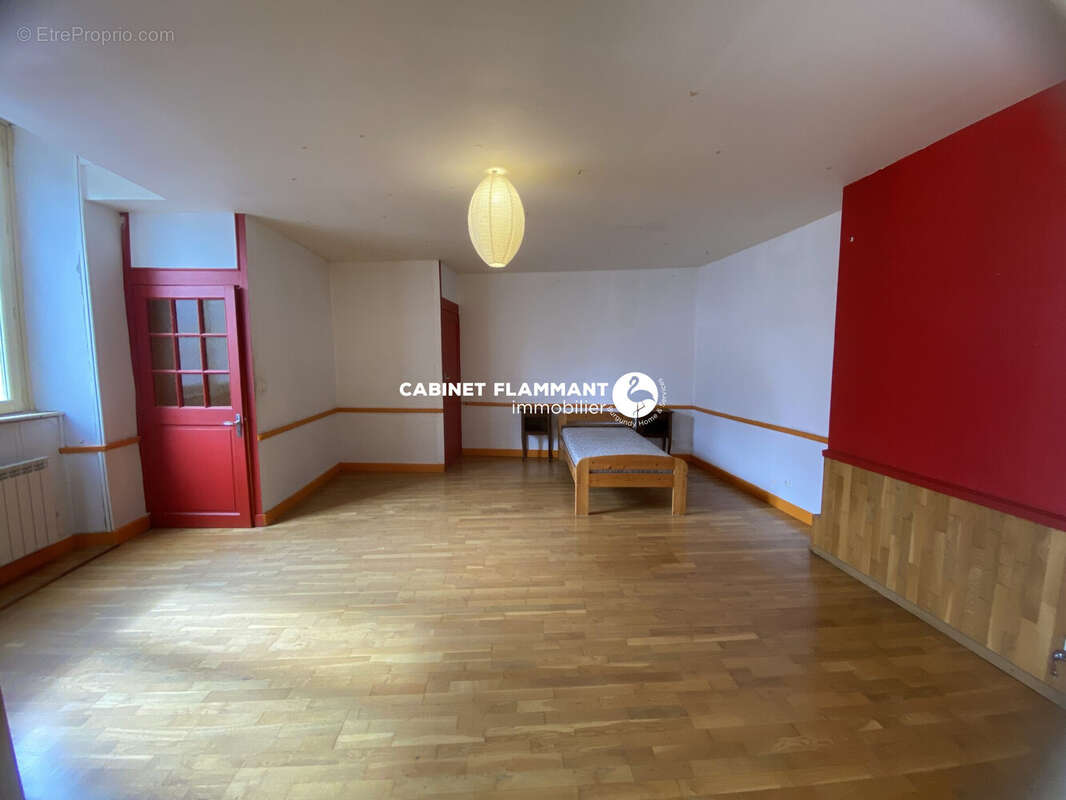 Maison à BAIGNEUX-LES-JUIFS