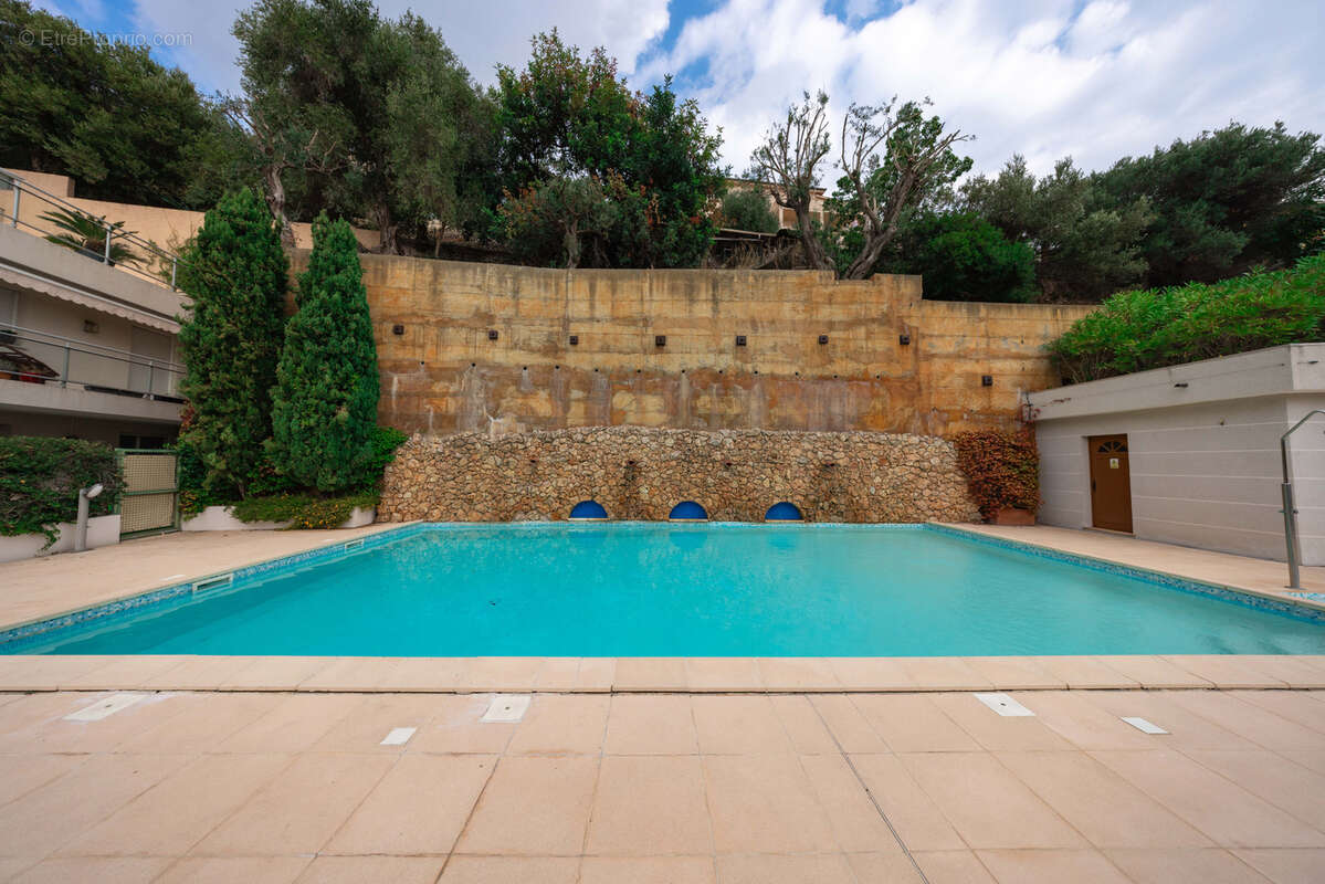 Superbe appartement de 3 pièces entièrement rénové - Proche MONACO - photo 17