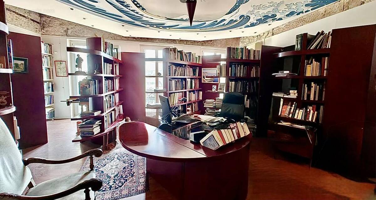 Commerce à MARSEILLE-1E