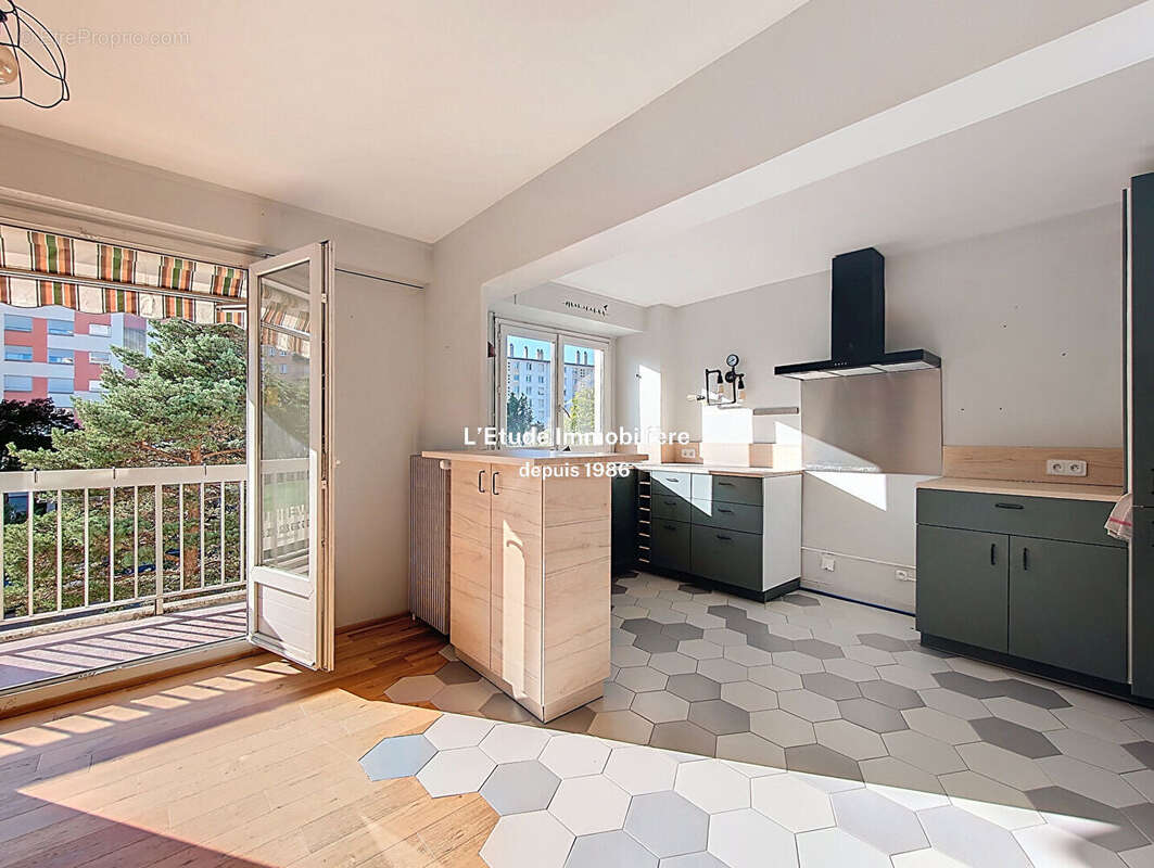 Appartement à LYON-4E