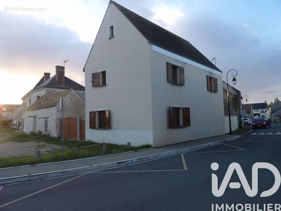 Photo 4 - Maison à DENONVILLE