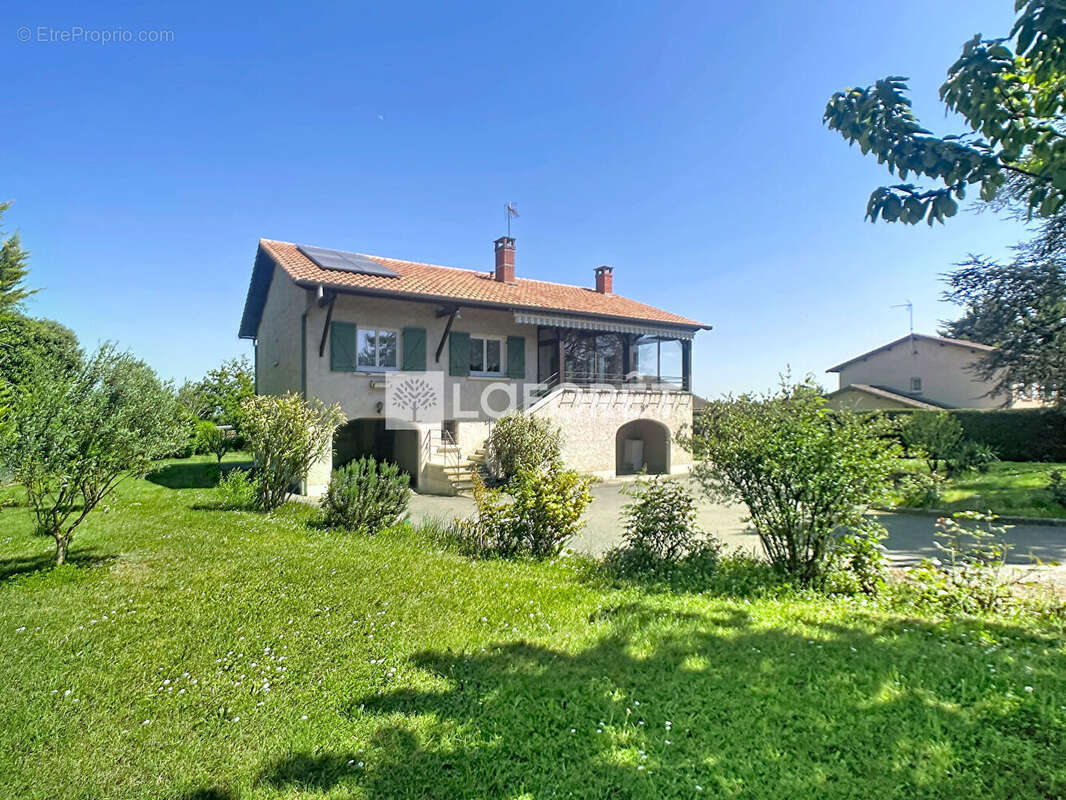 Maison à ARNAS