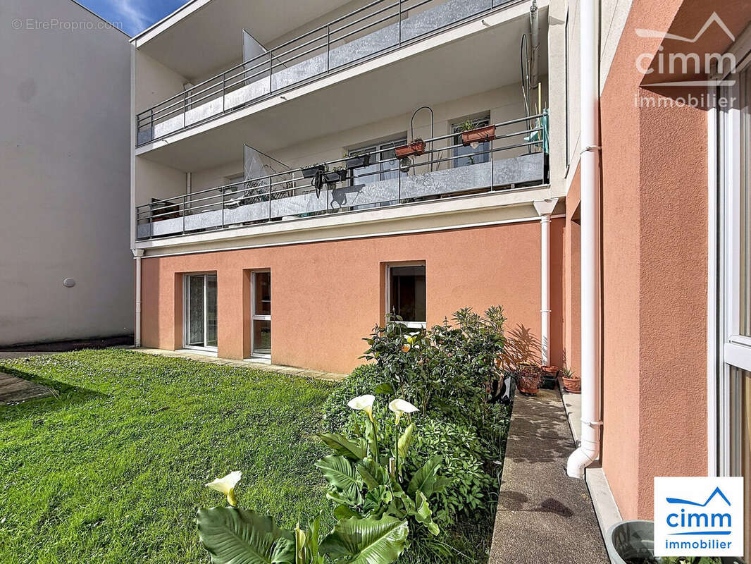 Appartement à CHARTRES-DE-BRETAGNE
