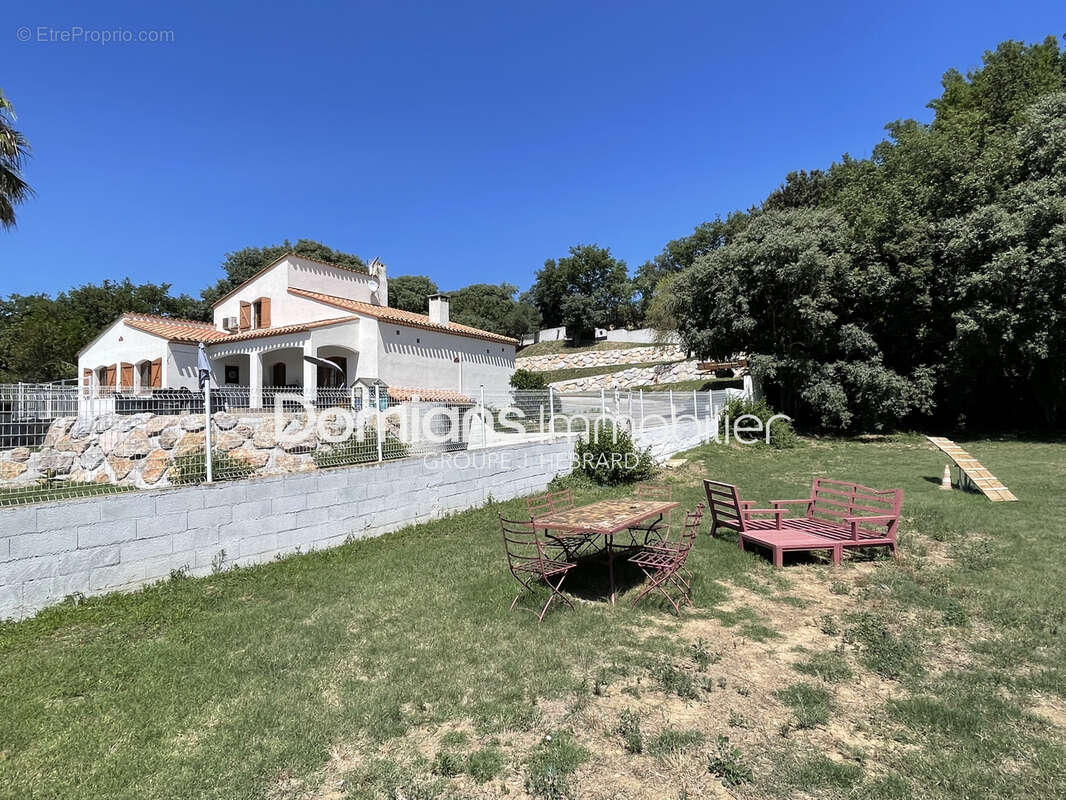 Maison à THUIR