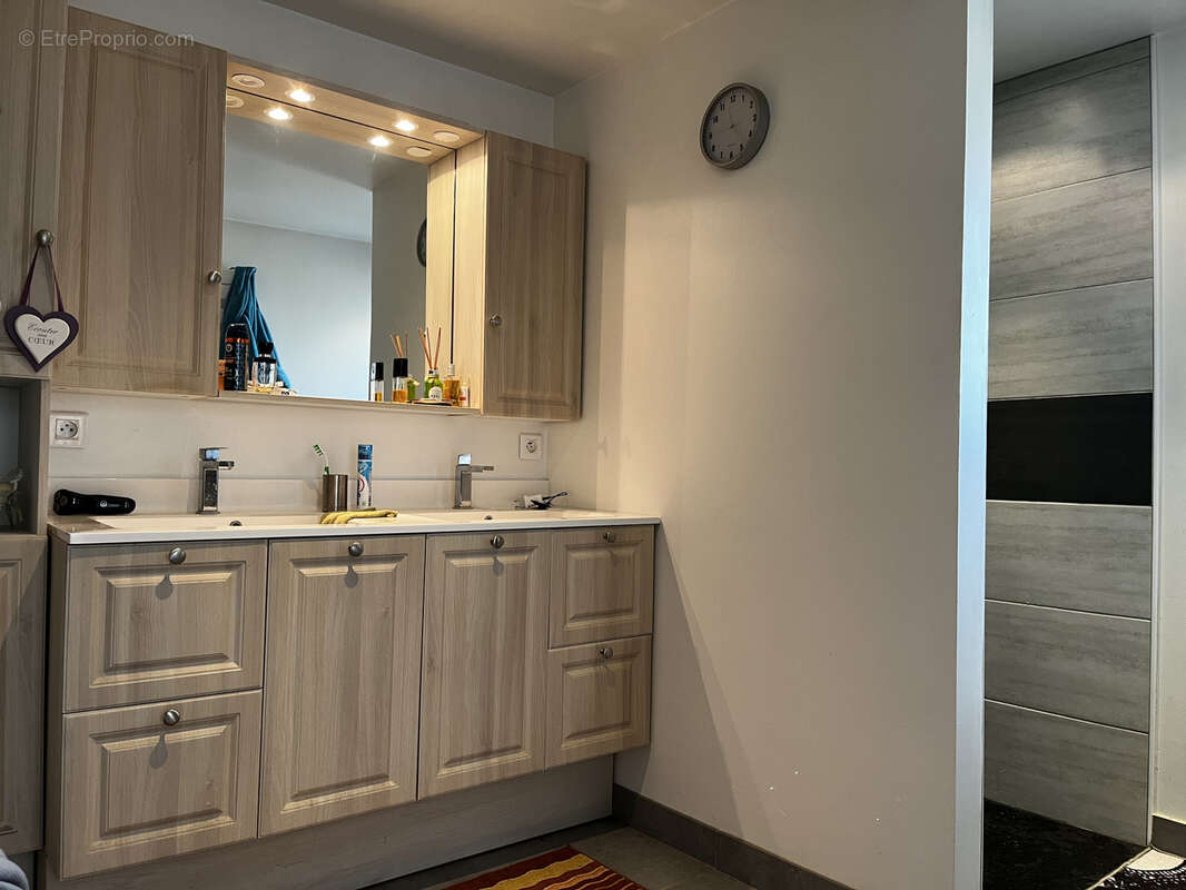 Maison à LA CHAPELLE-SAINT-LAURENT