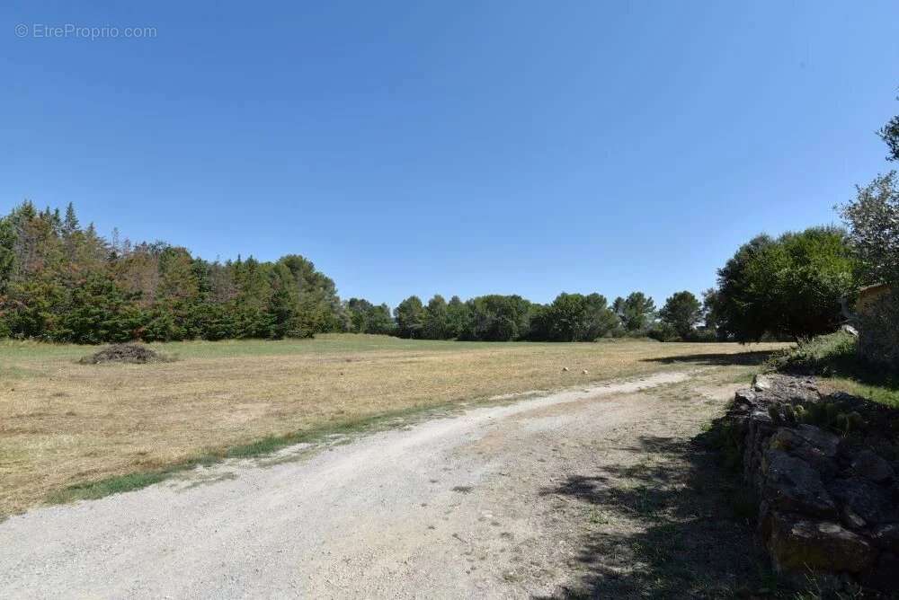 Maison à TOURRETTES