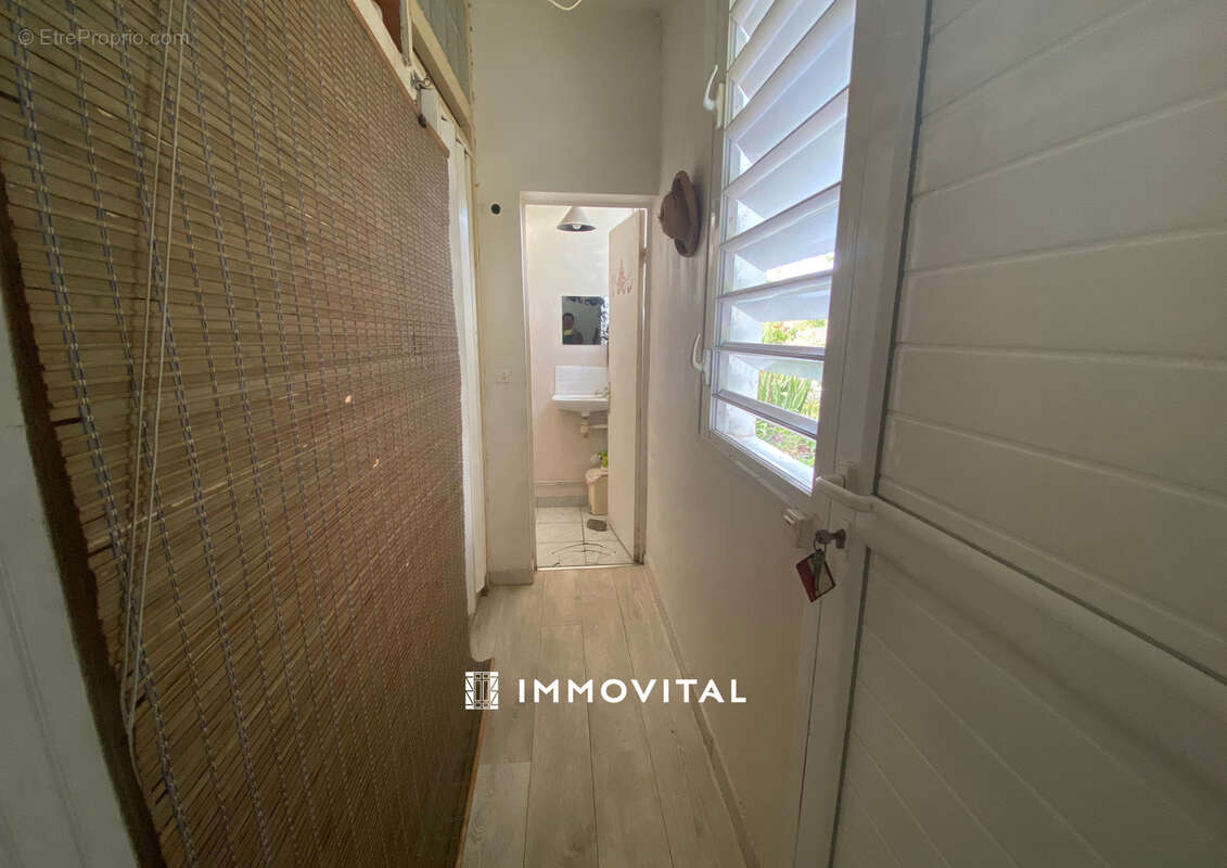 Maison T5 - Vieux-Habitants - photo 10