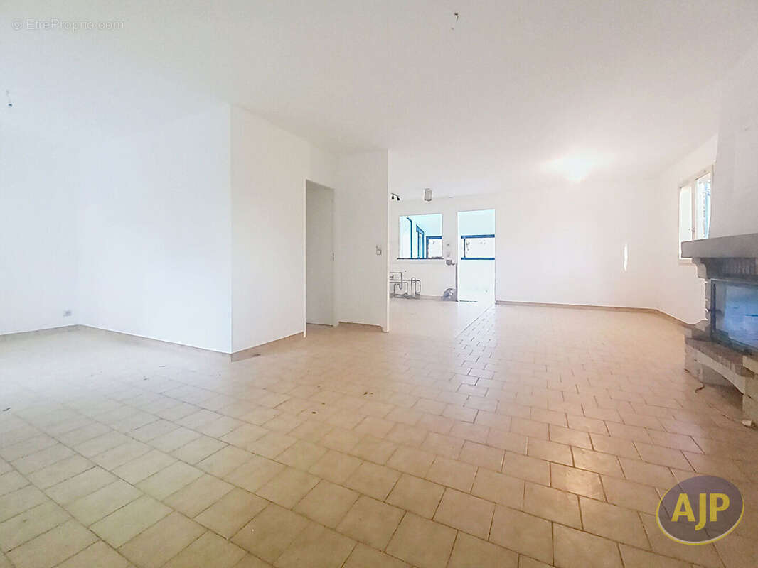 Maison à LESPARRE-MEDOC