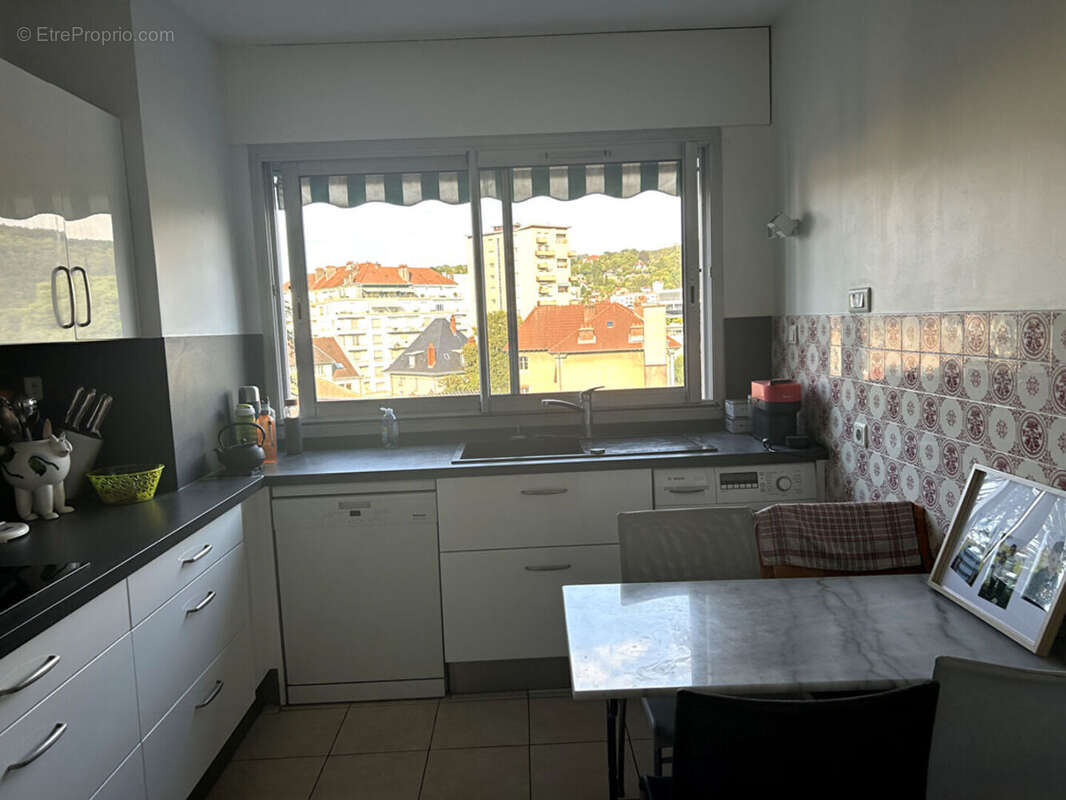 Appartement à 2 minutes du centre ville, terrasse, 3 chambres - photo 3