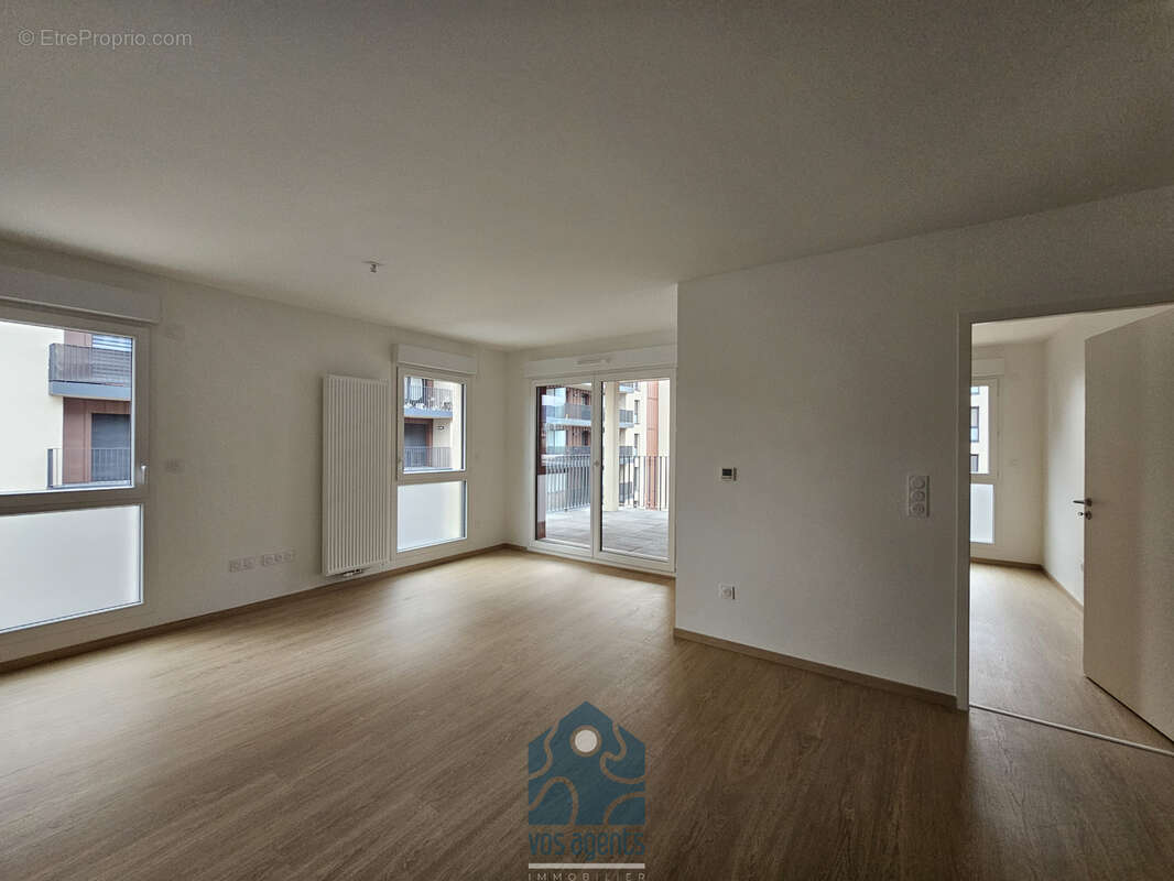 Appartement neuf T4 avec terrasse et garage - photo 2