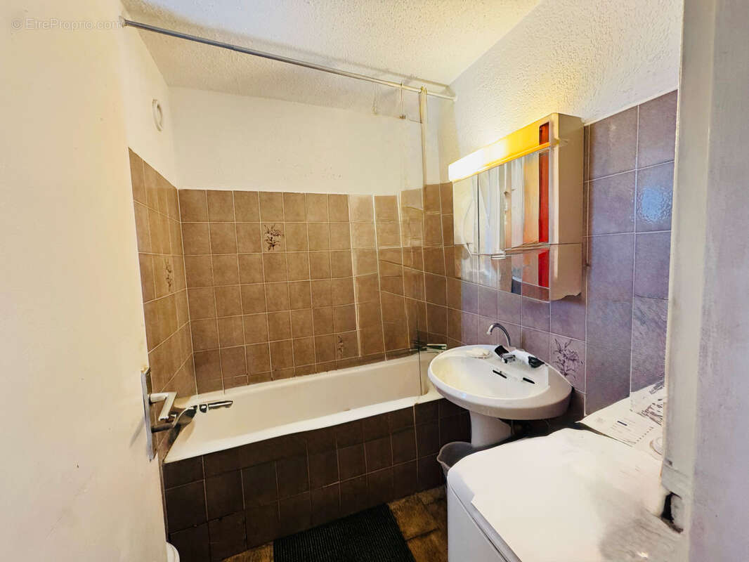 Appartement à LA LONDE-LES-MAURES