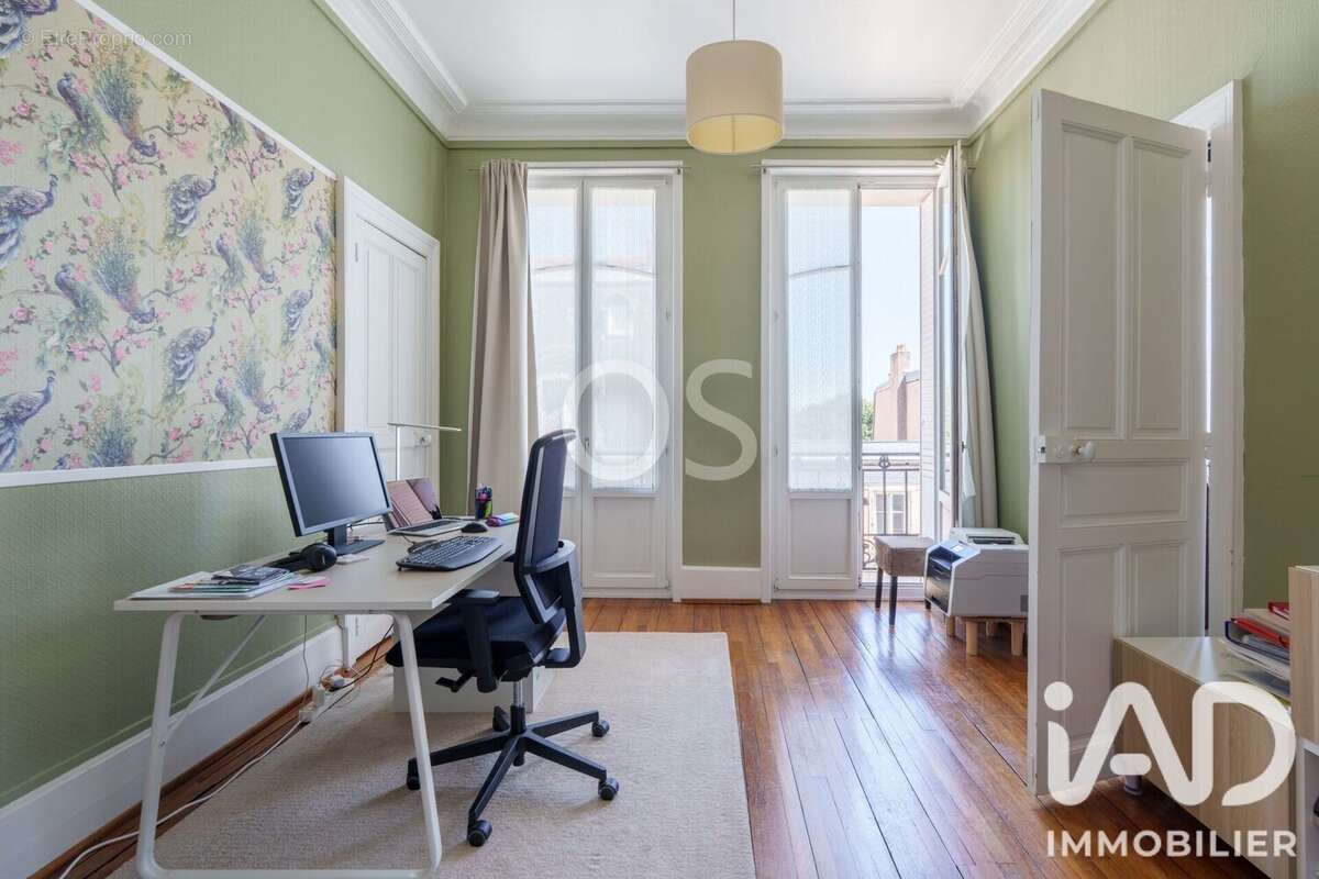 Appartement 184 m² à Nancy  - photo 3