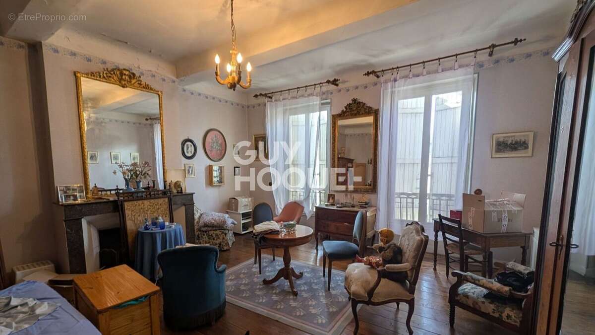 Maison à GRENADE-SUR-L'ADOUR