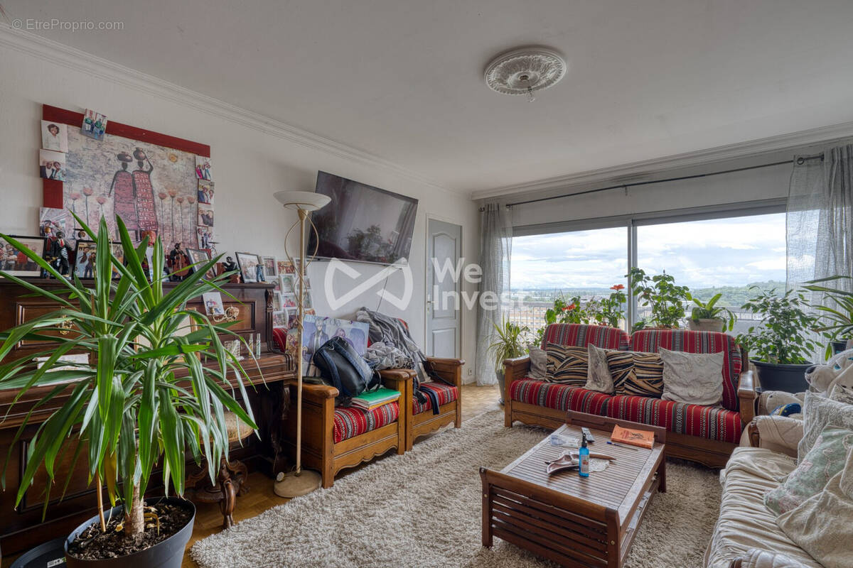 Appartement à BRON