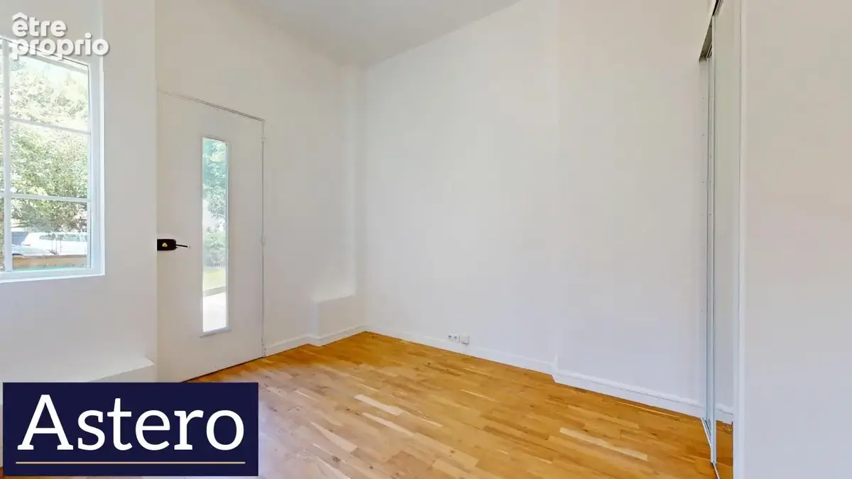 Appartement atypique de 92m2 entièrement refait à neuf - photo 9