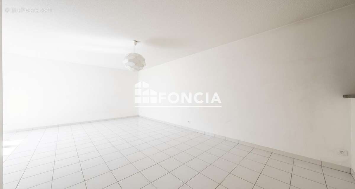 Appartement à VILLENAVE-D'ORNON