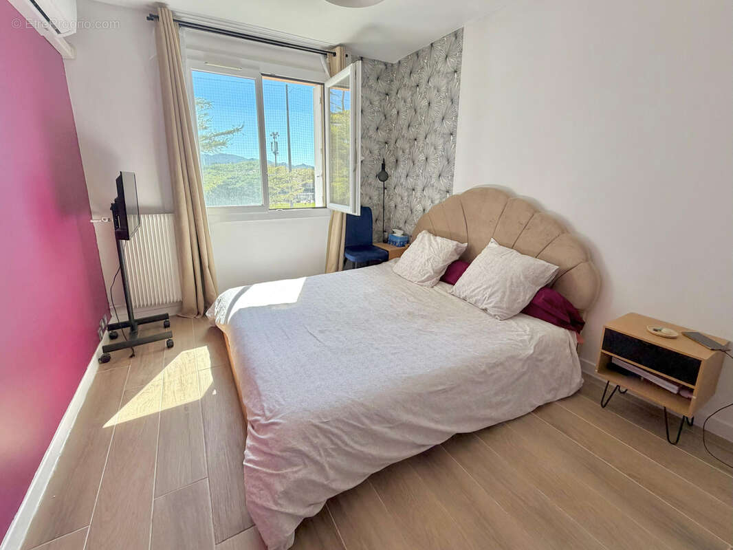 Appartement à SIX-FOURS-LES-PLAGES