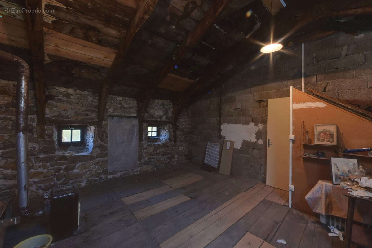 Maison à MARCOLS-LES-EAUX