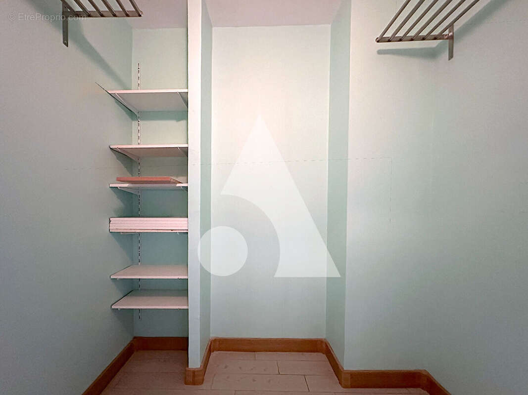 Appartement à CORBEIL-ESSONNES