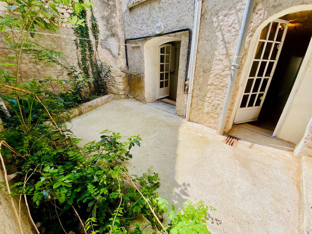 Maison à VILLENEUVE-LES-MAGUELONE