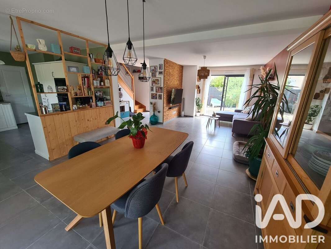 Maison 128 m² à Dammartin-En-Goele  - photo 5