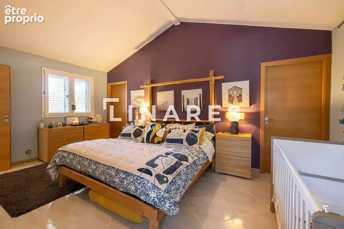 SIGNATURE - Villa 265m² (Sous-sol aménagé 62m²) - Piscine - Garage 44m²  - Parcelle de 1163m² - 13011 Les Camoins - photo 13