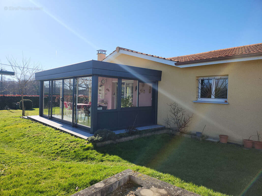 Maison à PUGNAC