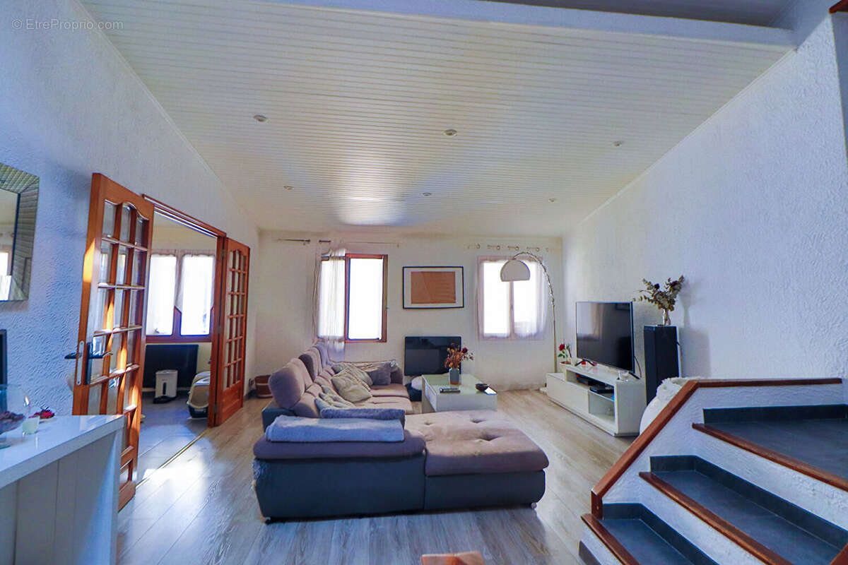 Appartement à AUBAGNE