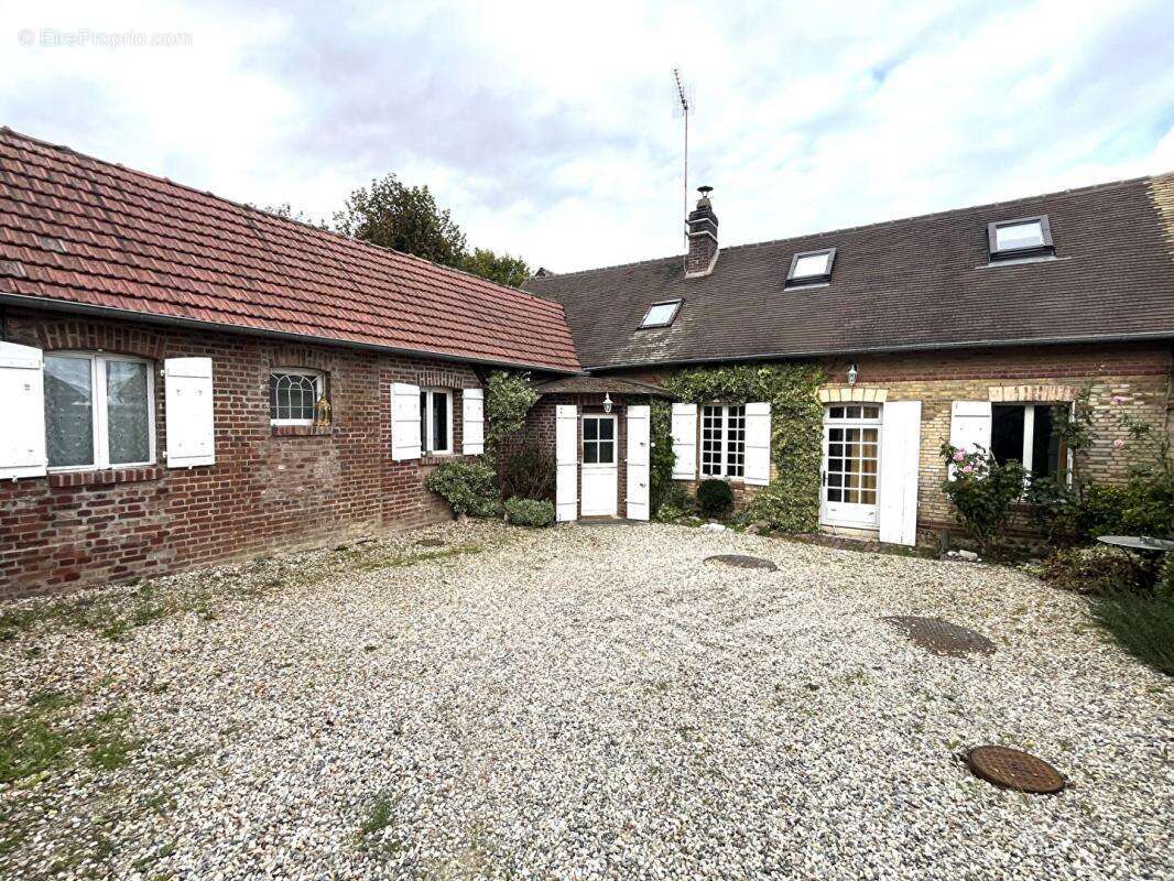 Maison à ETREPAGNY