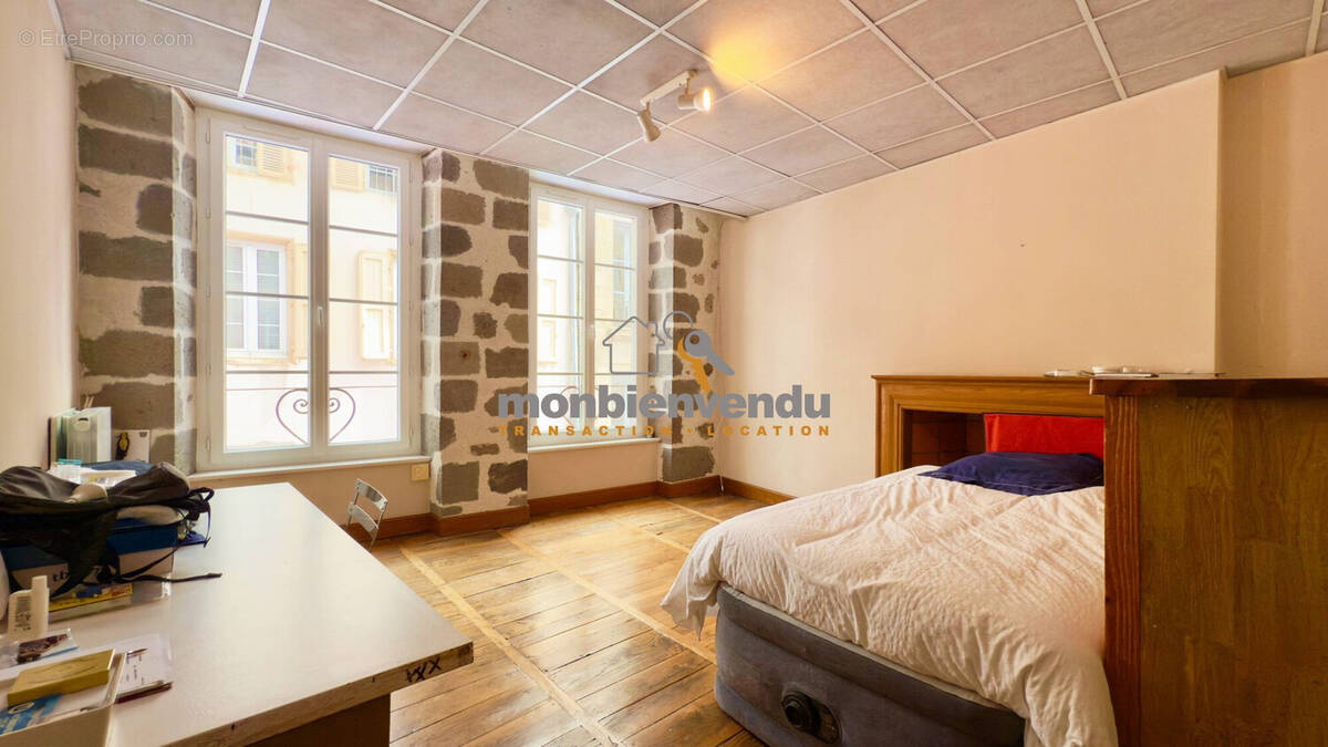 Appartement à AURILLAC
