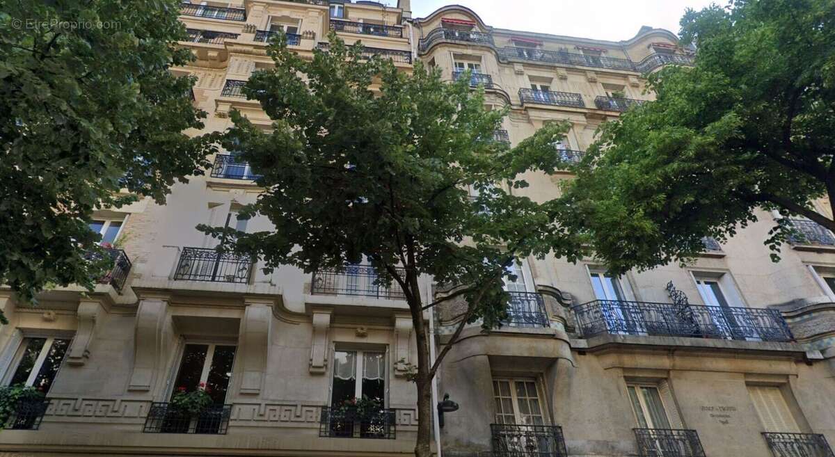 Appartement à PARIS-7E