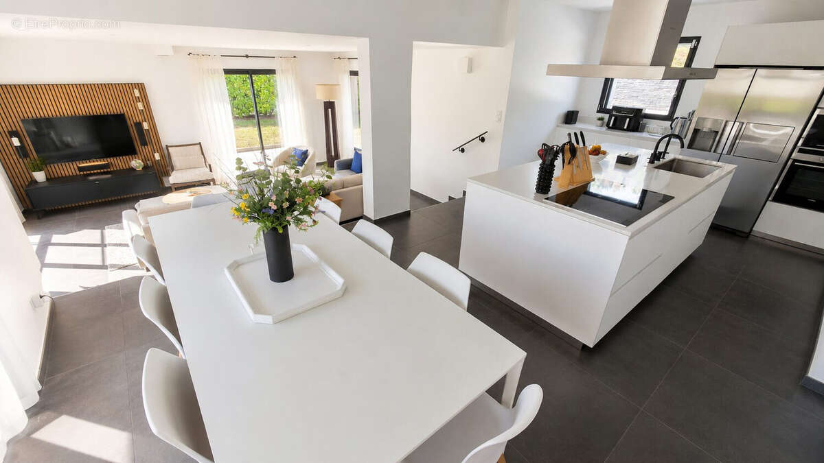 Maison 164 m² à Reignier  - photo 6