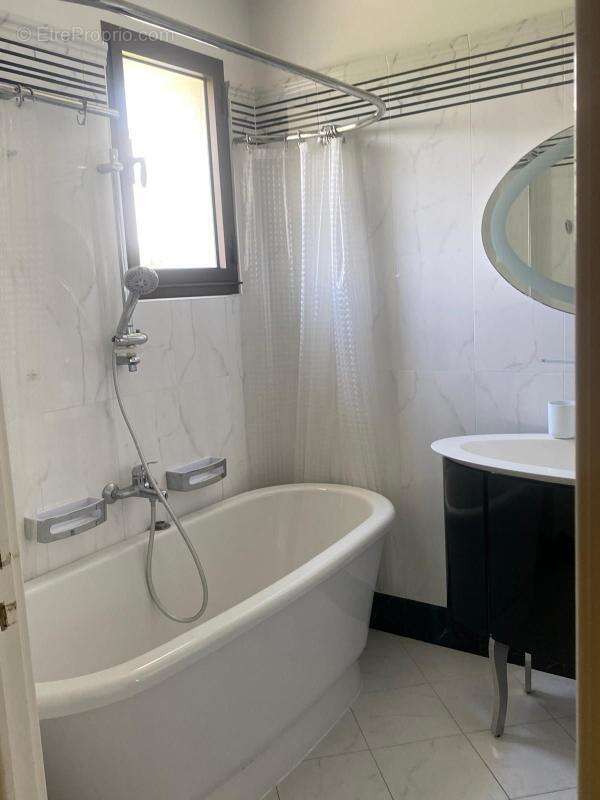 Maison à VILLENEUVE-LOUBET