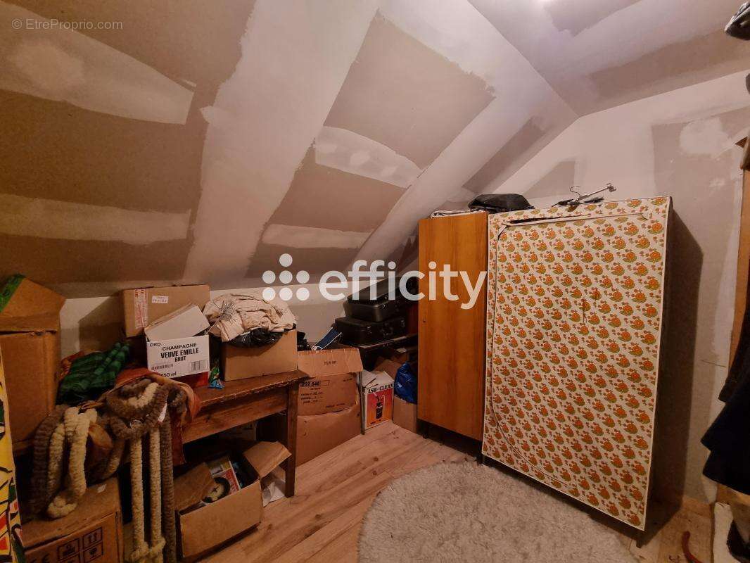 Maison à ALBARET-SAINTE-MARIE