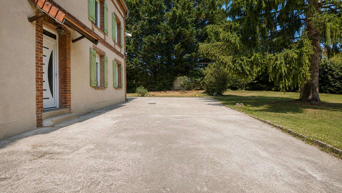 Maison à FONTENAY-SAINT-PERE
