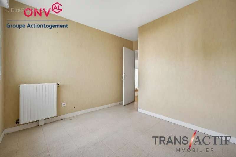 Appartement à SAINT-CYR-L'ECOLE