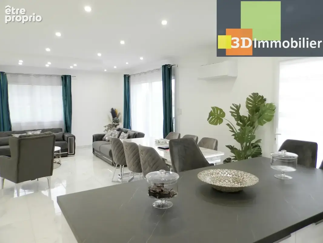 PIÈCE DE VIE 30 m²