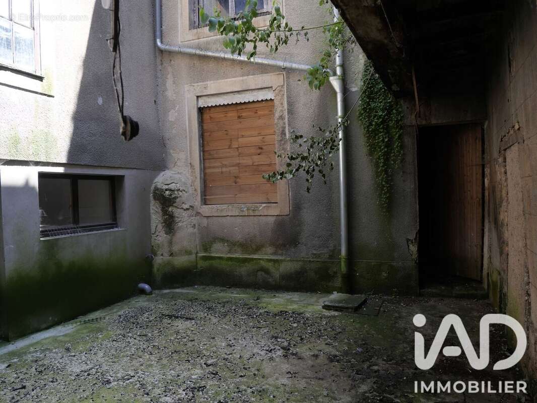 Appartement 250 m² à Stenay  - photo 5