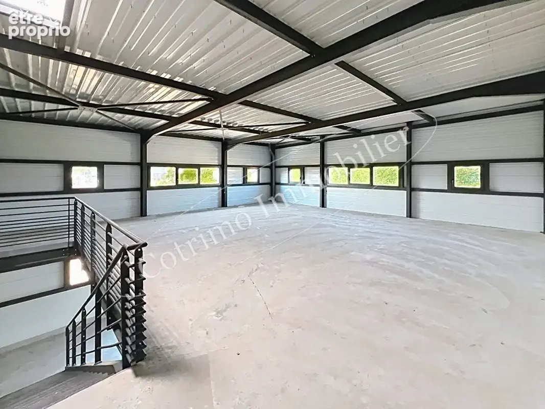 Local d'activité Tignieu Jameyzieu 400m² Terrain 1200m² - photo 3