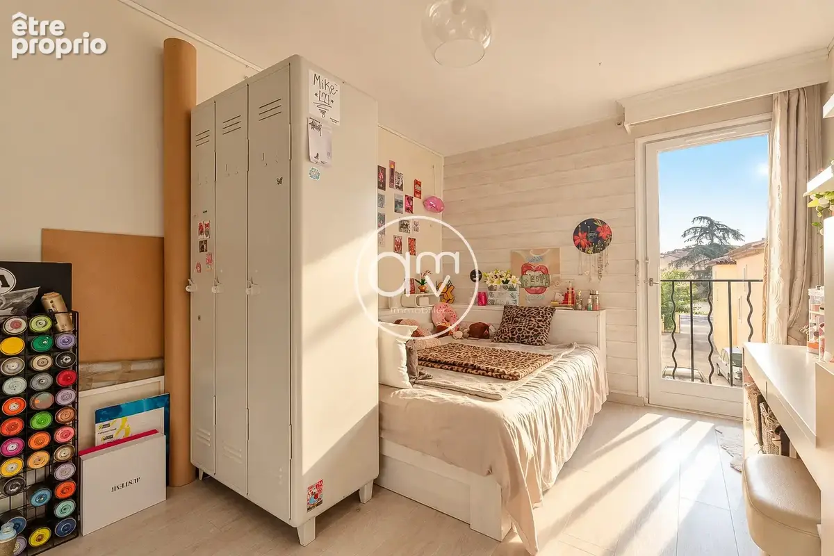 Hyères - t3 de 68.63m2 avec loggia fermée - stationnement - proximité gare - sous offre - photo 9