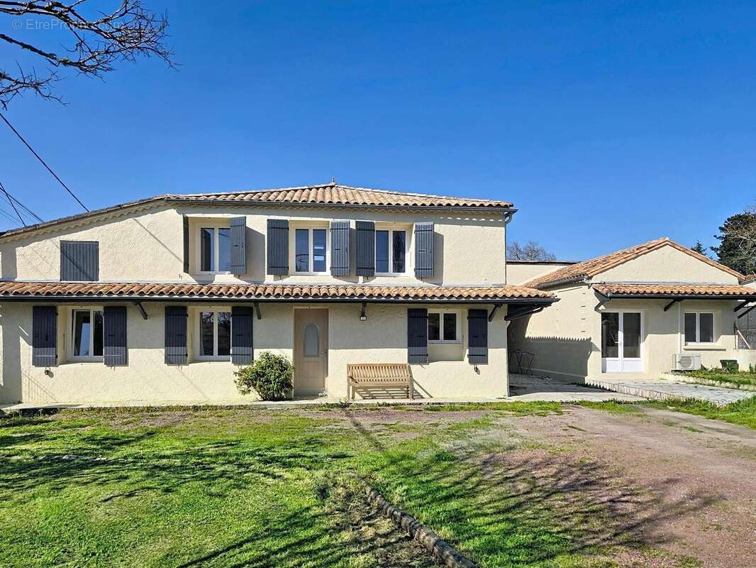 Photo 2 - Maison à MONTENDRE