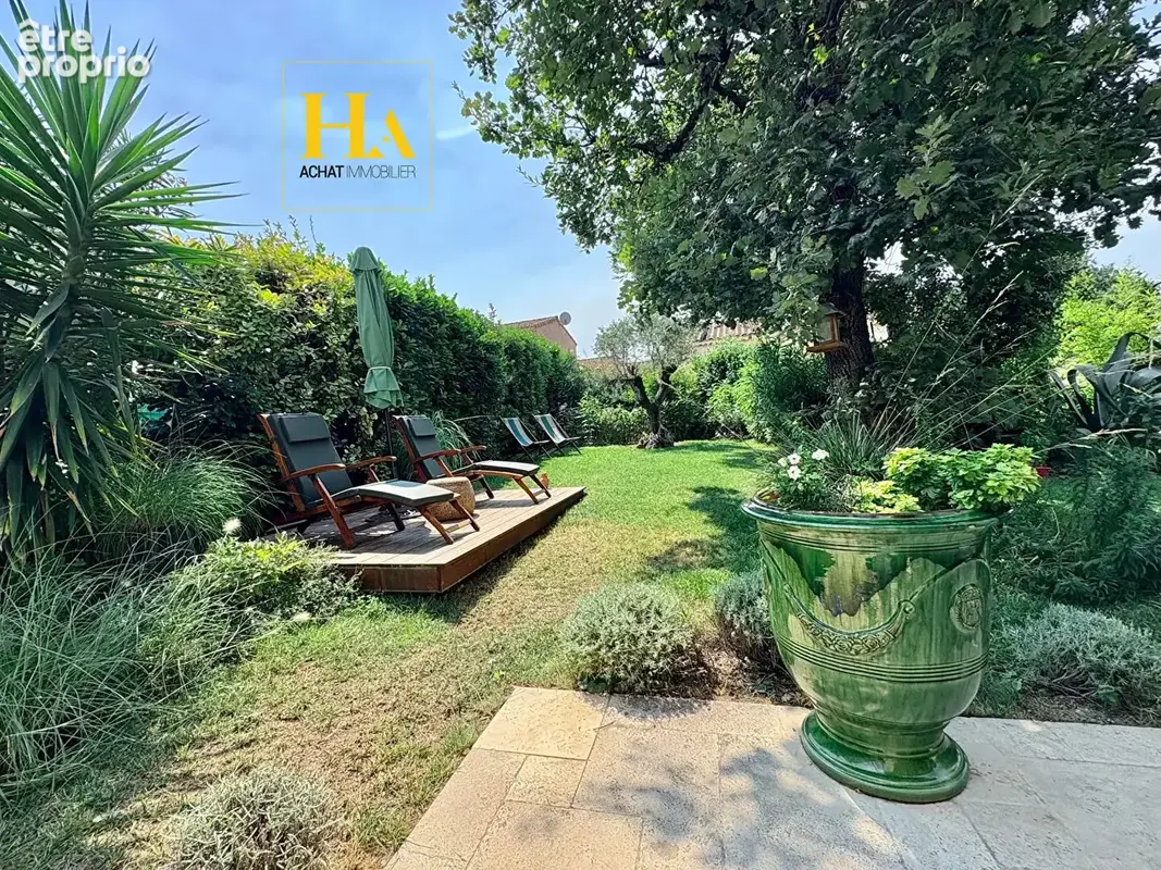 Maison rénovée avec jardin - Saint-Paul-Trois-Châteaux - photo 4