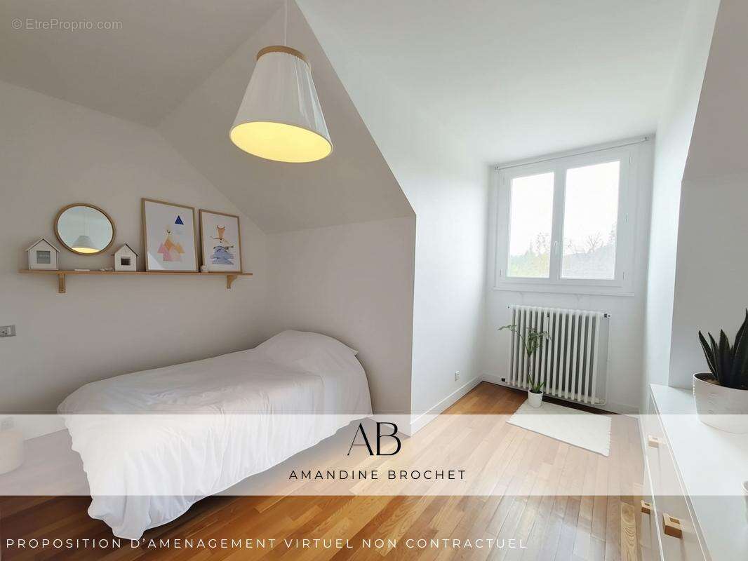 Maison à MARNES-LA-COQUETTE