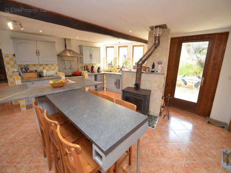 Maison à LA ROQUILLE