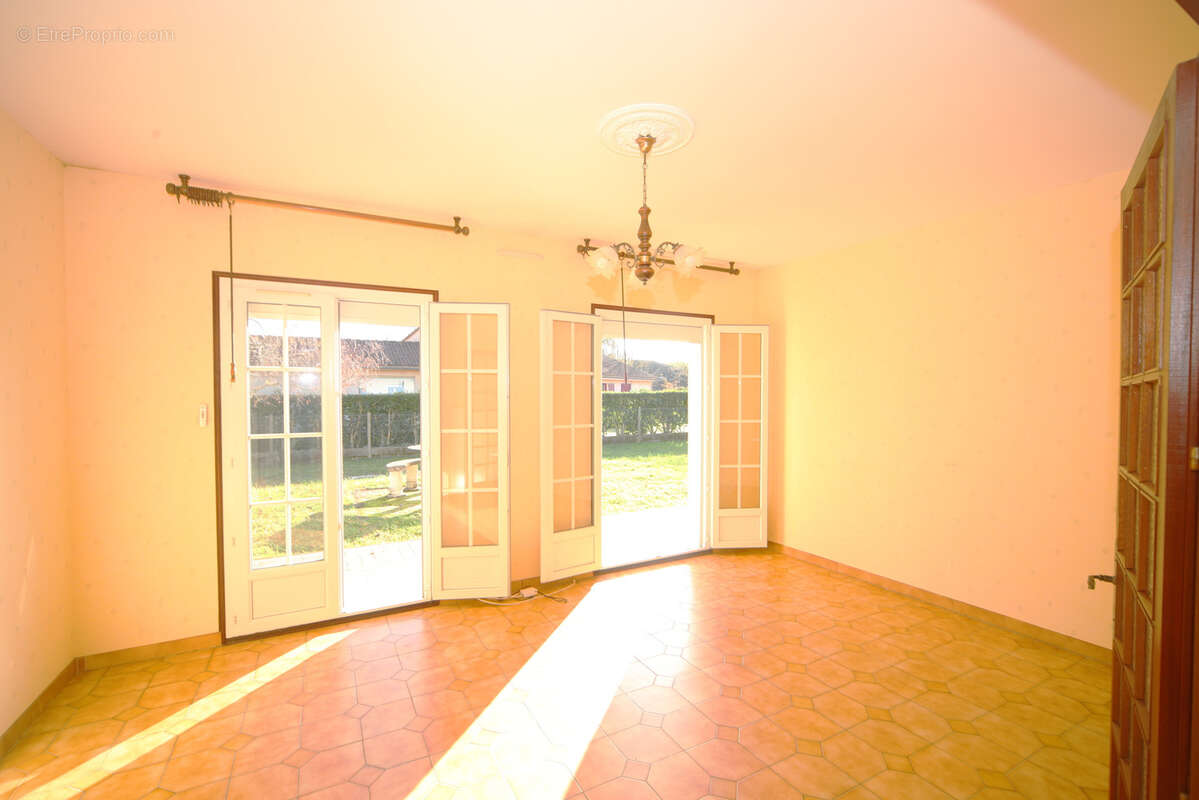 Maison à LAGARDELLE-SUR-LEZE