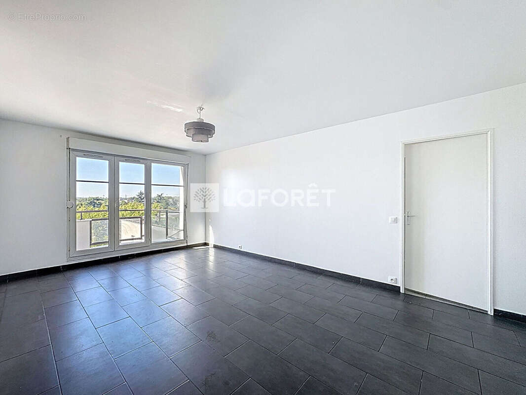 Appartement à BONNEUIL-SUR-MARNE