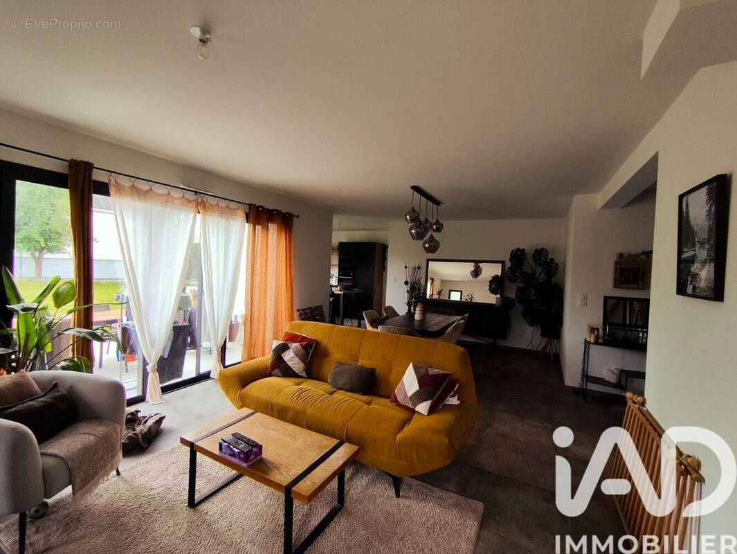 Photo 1 - Maison à PLUMELIAU