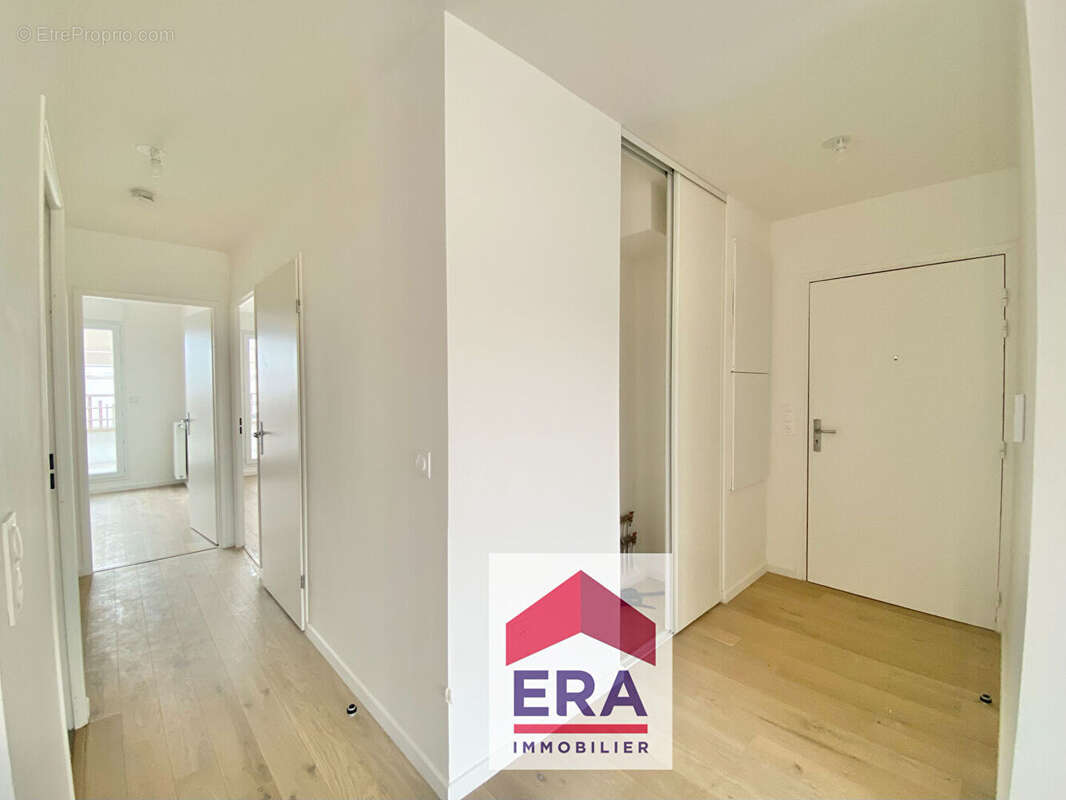 Appartement à SARTROUVILLE